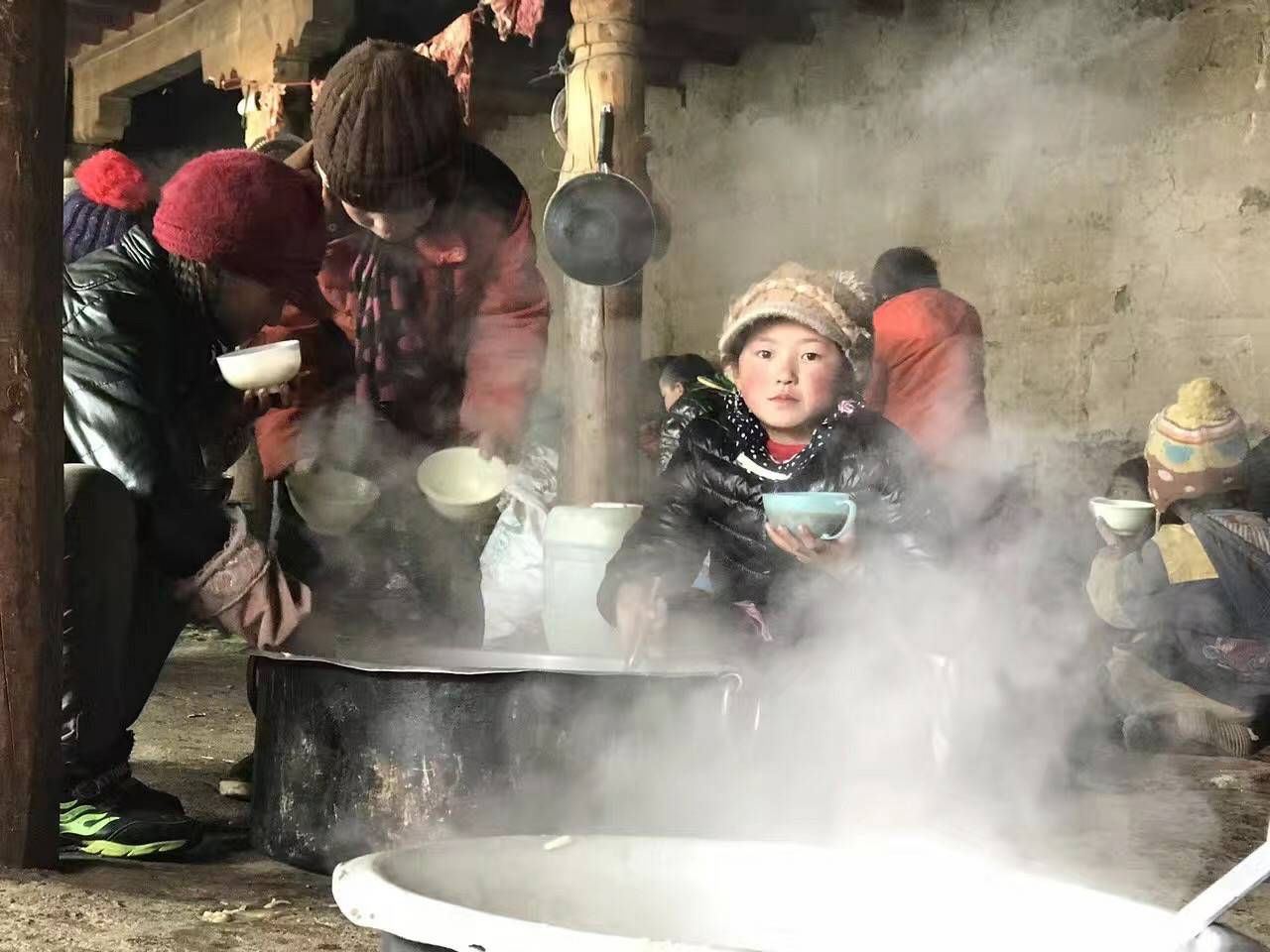 乐竞体育·乐竞网站登录官网入口-乐竞(中国)公益回顾丨家国同欢月同圆 温暖满载甘孜州(图10)