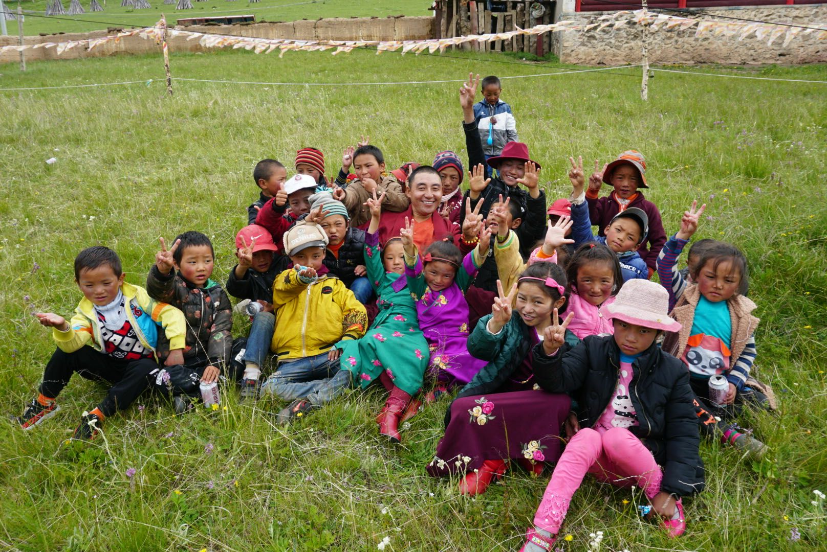 乐竞体育·乐竞网站登录官网入口-乐竞(中国)公益回顾丨家国同欢月同圆 温暖满载甘孜州(图14)